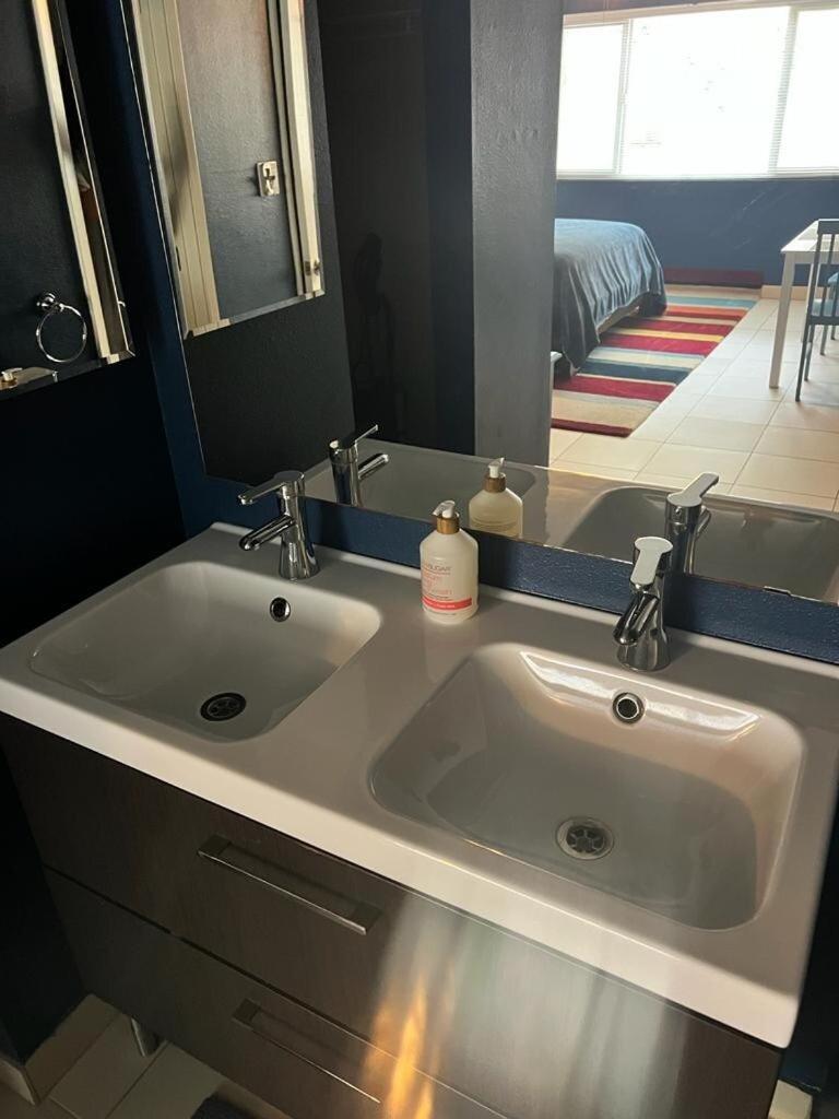 Large Master Unit Private Entrance San Diego